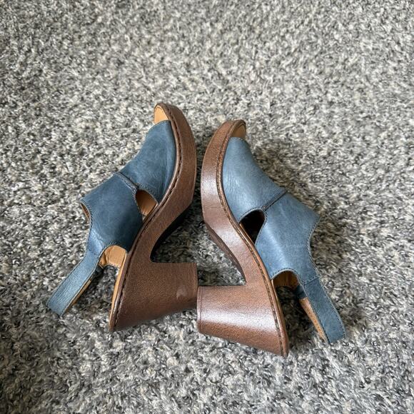 BORN WEKIVA Blue Leather Open Toe Slingback Pumps Sandals Block Heel Sz 7 Chunky - Picture 9 of 11